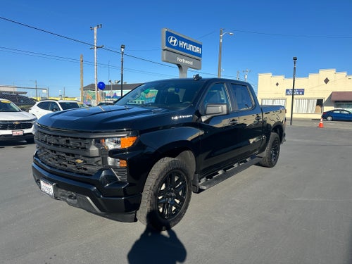 2025 Chevrolet Silverado Custom