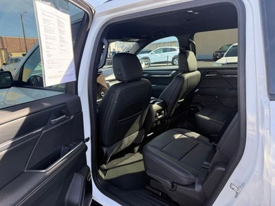 2024 GMC Acadia Elevation