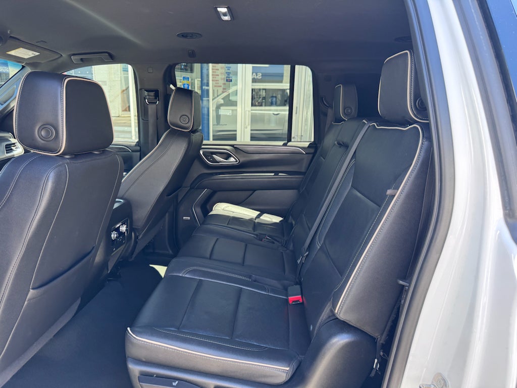 2023 GMC Yukon XL SLT