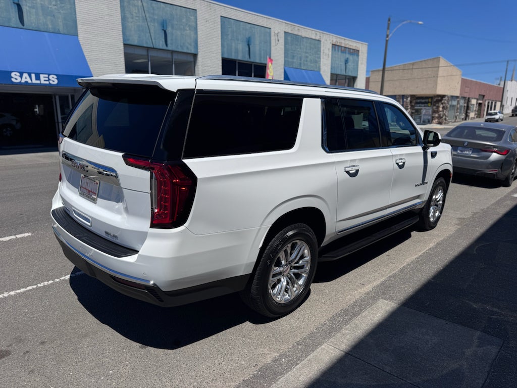 2023 GMC Yukon XL SLT