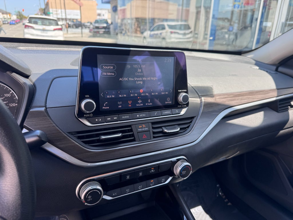 2023 Nissan Altima 2.5 SV