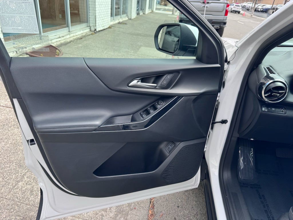 2025 Chevrolet Equinox FWD LT