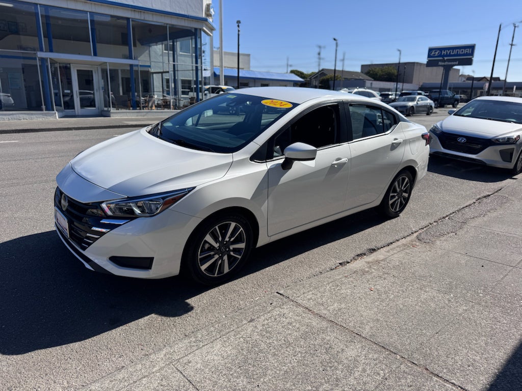 2024 Nissan Versa SV