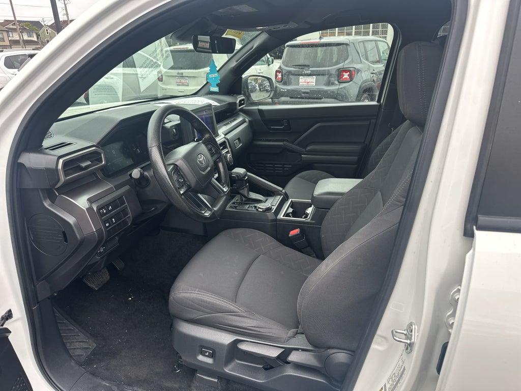 2025 Toyota Tacoma SR5