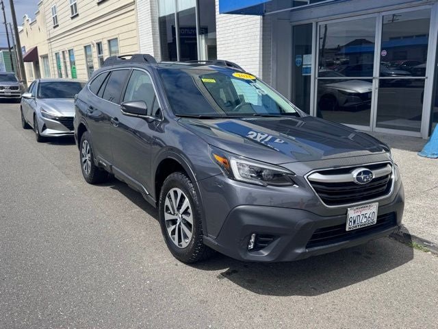 2021 Subaru Outback Premium's photo
