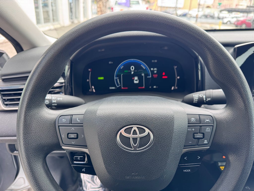 2025 Toyota Camry Hybrid LE