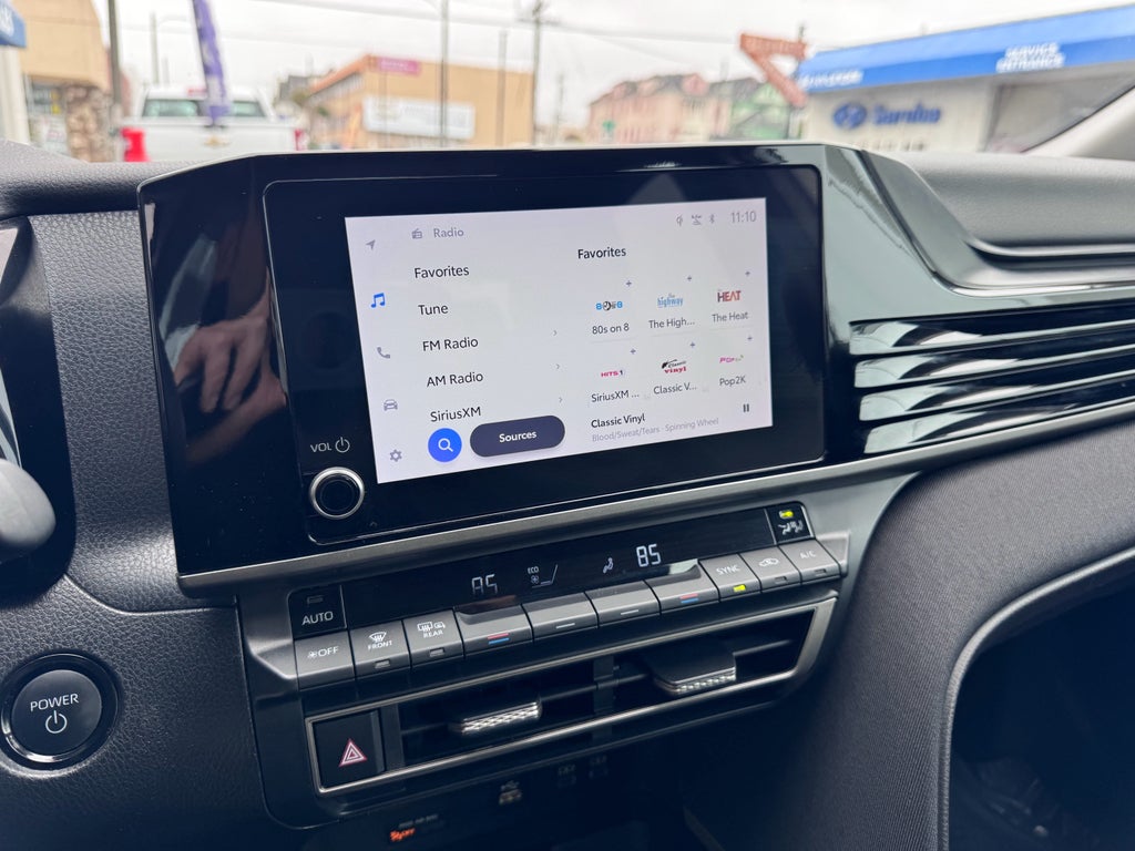 2025 Toyota Camry Hybrid LE