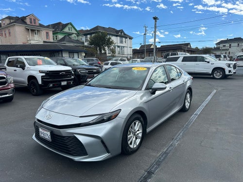 2025 Toyota Camry Hybrid LE