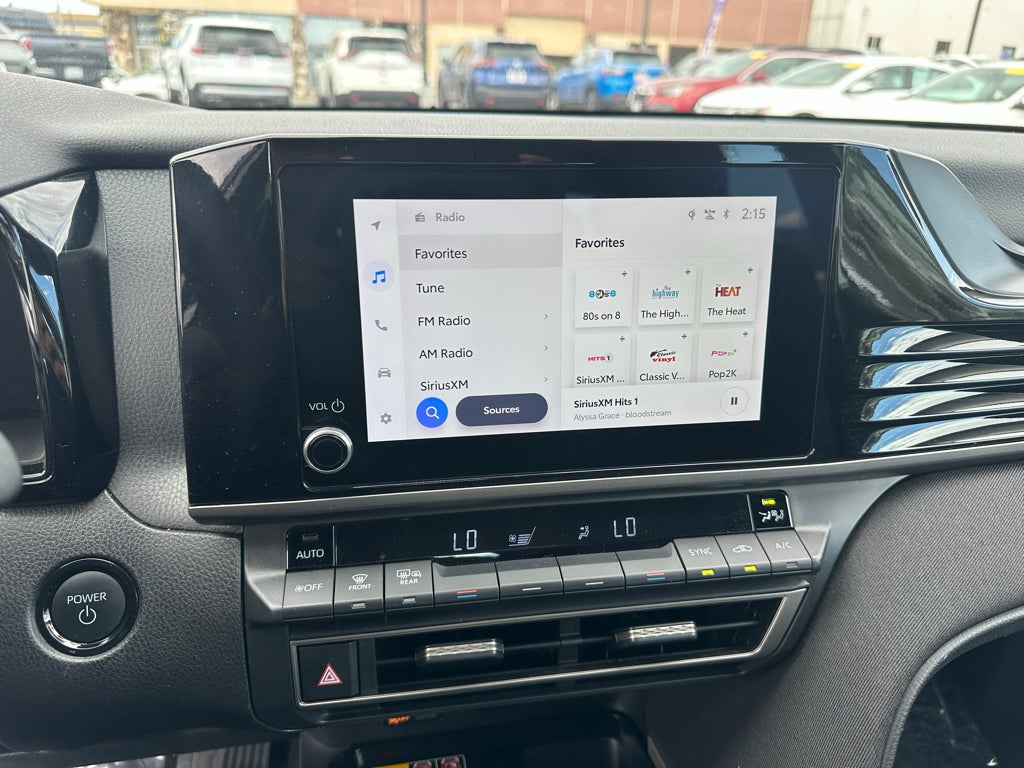 2025 Toyota Camry Hybrid LE