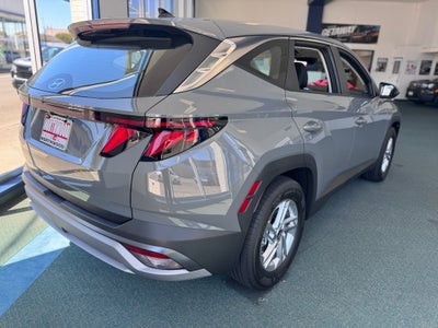 2026 Hyundai TUCSON SE