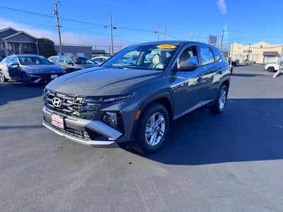 2026 Hyundai TUCSON SE