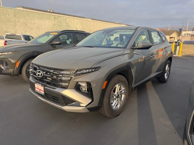 2026 Hyundai TUCSON SE