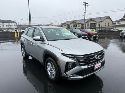 2026 Hyundai TUCSON SE