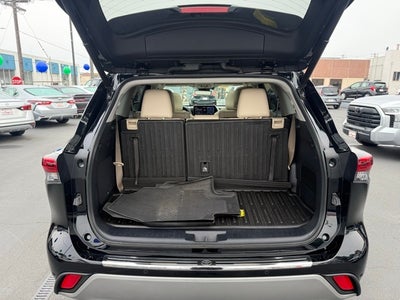 2021 Toyota Highlander Platinum