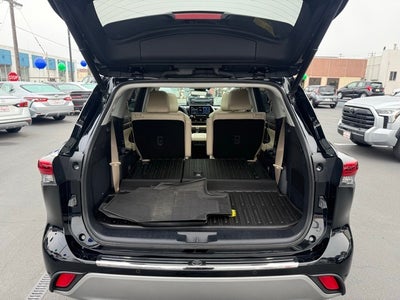 2021 Toyota Highlander Platinum