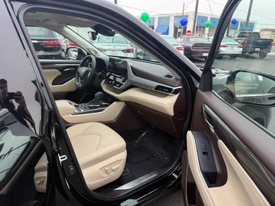 2021 Toyota Highlander Platinum