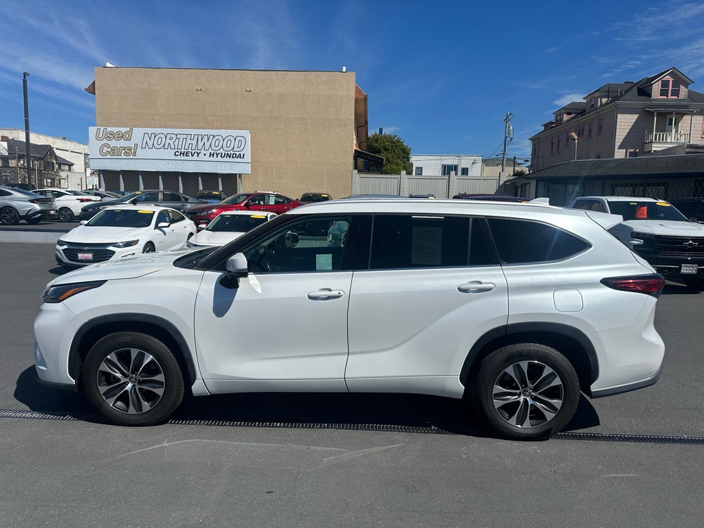 2022 Toyota Highlander XLE