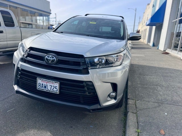 2017 Toyota Highlander SE
