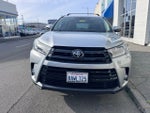 2017 Toyota Highlander SE