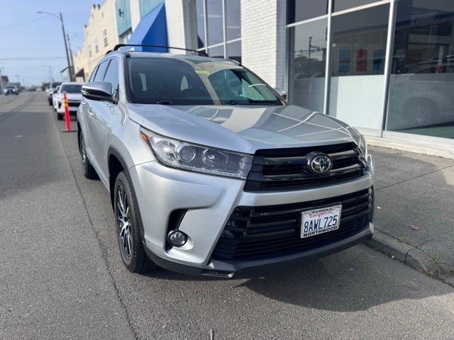 2017 Toyota Highlander SE