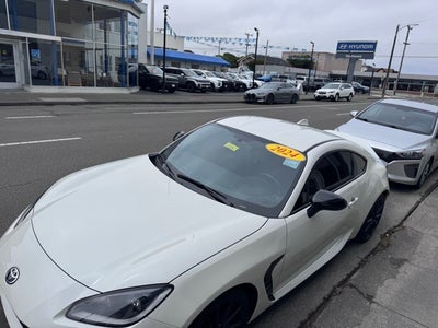 2024 Toyota GR86 Premium