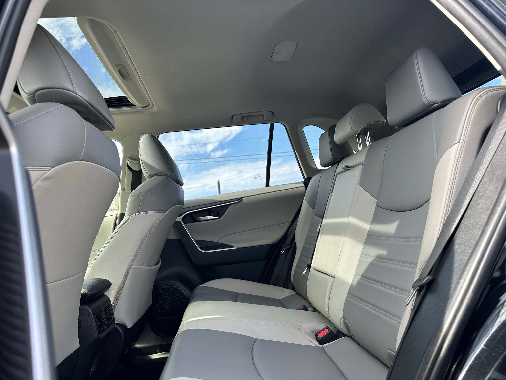 2025 Toyota RAV4 Hybrid Hybrid XLE Premium