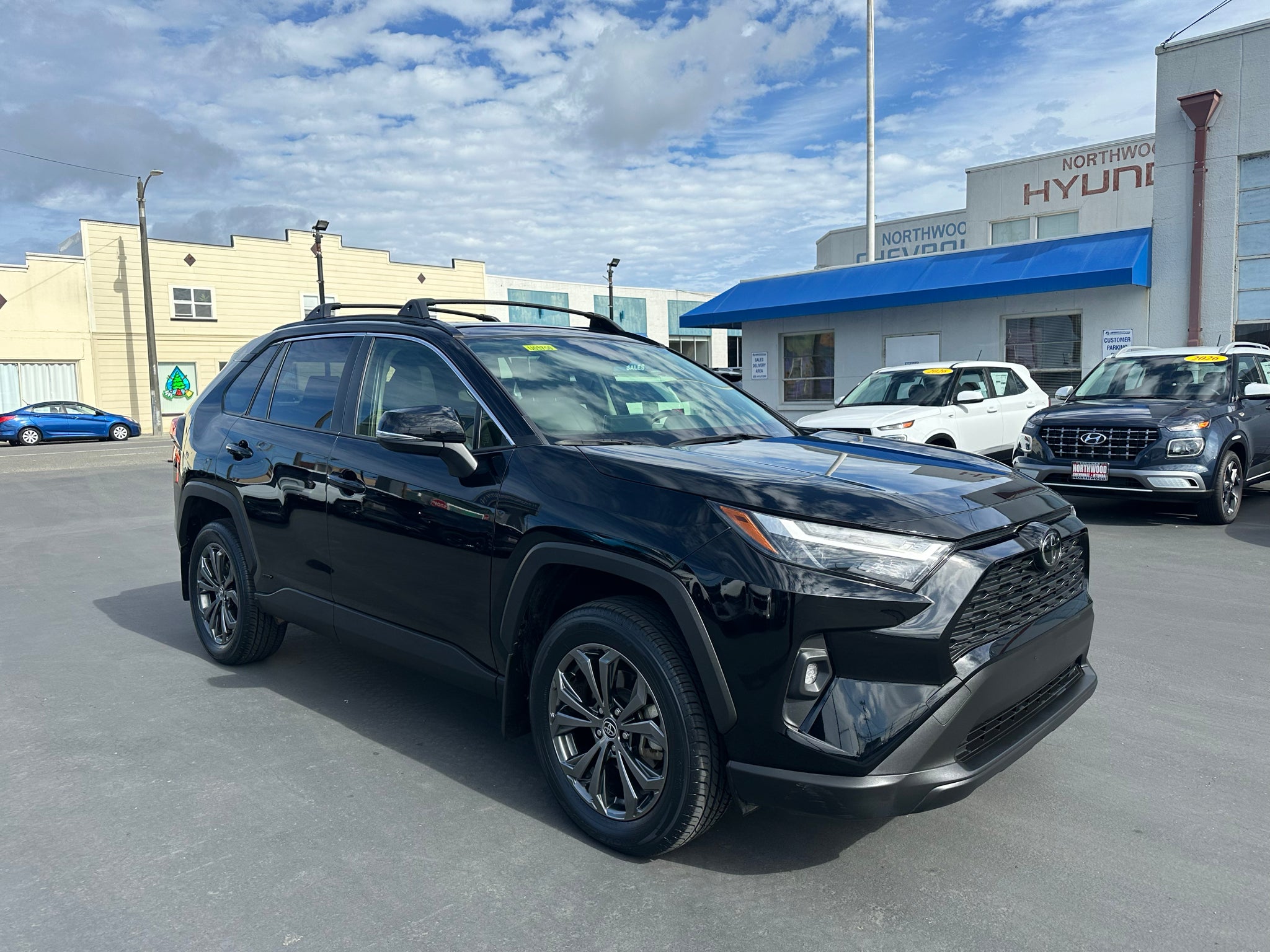 2025 Toyota RAV4 Hybrid Hybrid XLE Premium