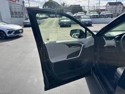 2025 Toyota RAV4 Hybrid Hybrid XLE Premium