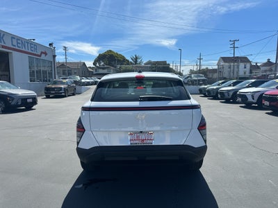 2027 Hyundai KONA SE