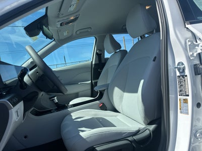 2027 Hyundai KONA SE