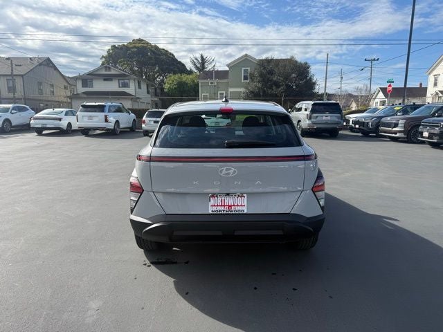 2026 Hyundai KONA SE