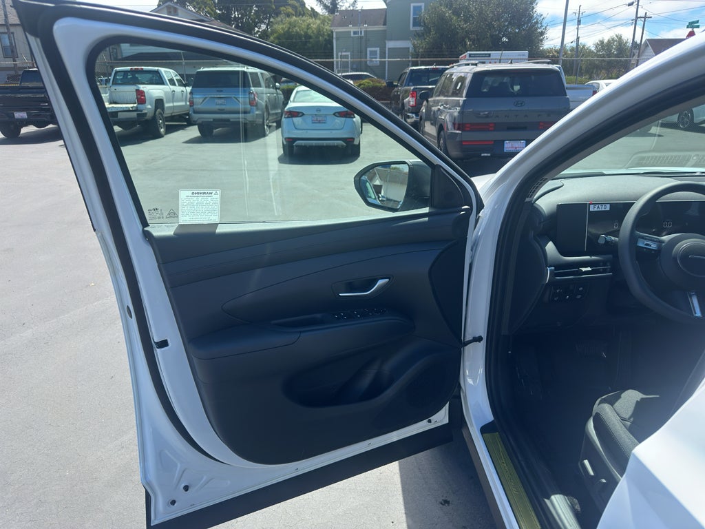 2026 Hyundai TUCSON HYBRID SEL