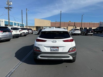 2022 Hyundai KONA SEL