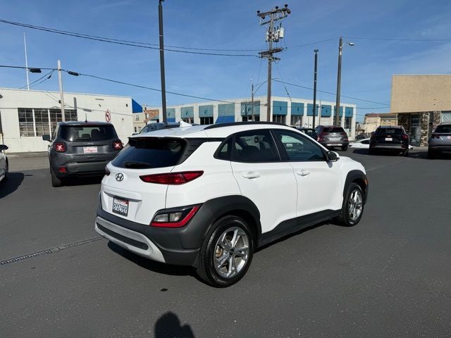 2022 Hyundai KONA SEL