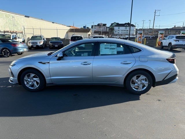 2025 Hyundai SONATA SE