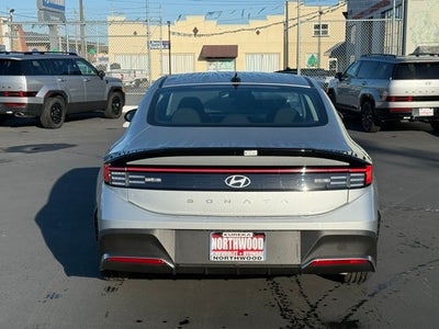 2025 Hyundai SONATA SE