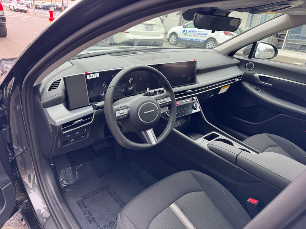 2026 Hyundai SONATA HYBRID SEL