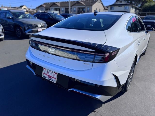 2025 Hyundai SONATA HYBRID SEL