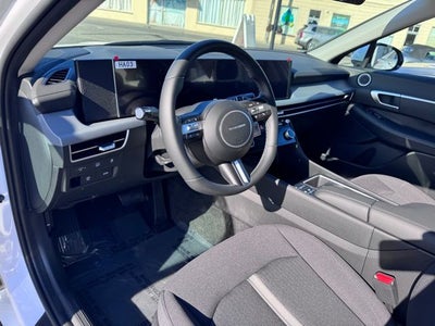 2025 Hyundai SONATA HYBRID SEL
