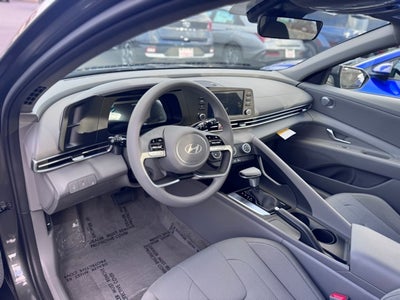 2026 Hyundai ELANTRA SE