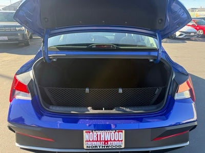 2026 Hyundai ELANTRA SE