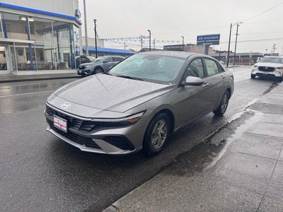 2026 Hyundai ELANTRA SE