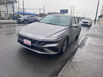 2026 Hyundai ELANTRA SE