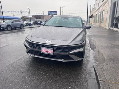 2026 Hyundai ELANTRA SE