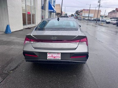 2026 Hyundai ELANTRA SE