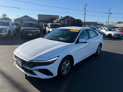 2026 Hyundai ELANTRA SE