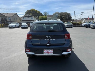 2026 Hyundai VENUE SEL